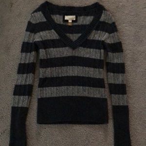 American Eagle sweatshirt